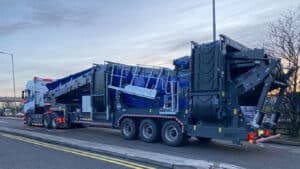 mobile crusher transportation